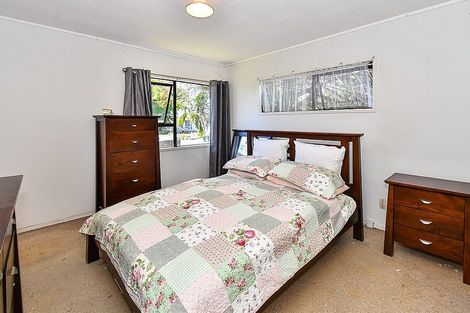 Photo of property in 129 Finlayson Avenue, Clendon Park, Auckland, 2103