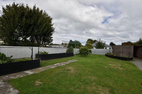 Photo of property in 65 Victoria Street, Carterton, 5713