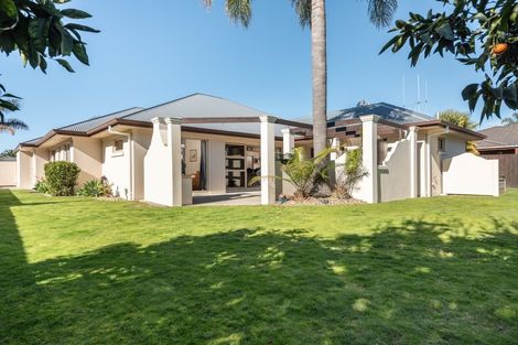Photo of property in 10 Saint Kilda Place, Papamoa Beach, Papamoa, 3118