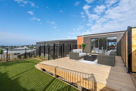 Photo of property in 30a Kukuwai Avenue, Red Beach, 0932