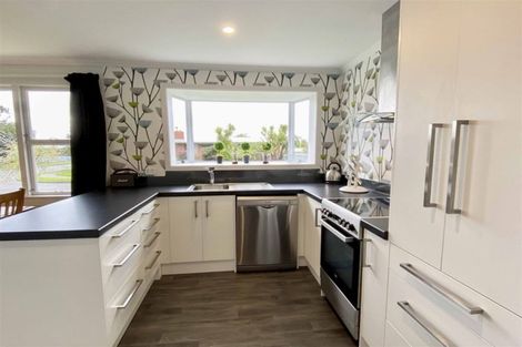 Photo of property in 128 Derwent Crescent, Glengarry, Invercargill, 9810