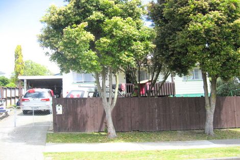 Photo of property in 1/1 Bundena Place, Clendon Park, Auckland, 2103