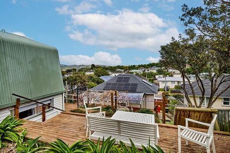 Photo of property in 118 Dimock Street, Titahi Bay, Porirua, 5022