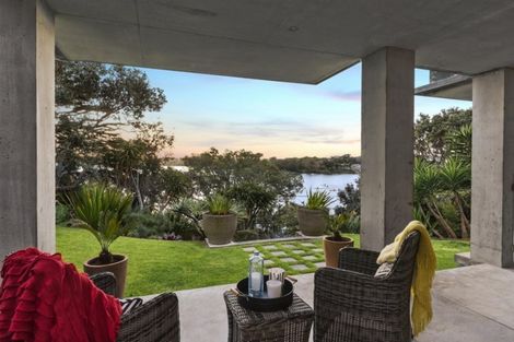 Photo of property in 2/272 Hurstmere Road, Takapuna, Auckland, 0622