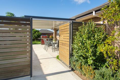 Photo of property in 22 Annandale Drive, Pyes Pa, Tauranga, 3112