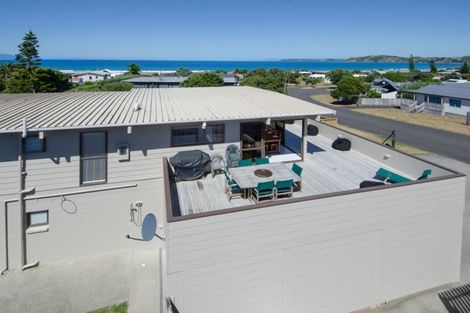 Photo of property in 19 Blue Bell Parade, Omaha, 0986