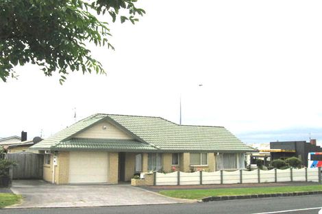 Photo of property in 1 Formby Avenue, Point Chevalier, Auckland, 1022