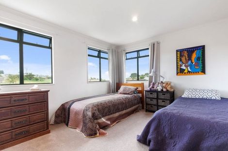 Photo of property in 39 Regency Park Drive, Gulf Harbour, Whangaparaoa, 0930