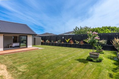 Photo of property in 99 The Drive, Paraparaumu Beach, Paraparaumu, 5032