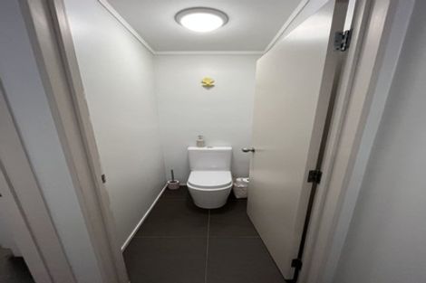 Photo of property in 3/8 Park Hill Road, Birkenhead, Auckland, 0626