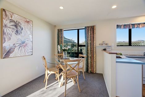 Photo of property in 32 Diamond Avenue, Spreydon, Christchurch, 8024