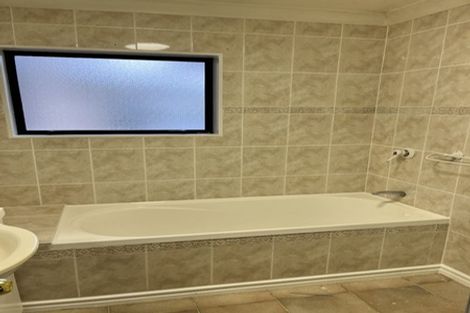 Photo of property in 13 Elsfield Place, Torbay, Auckland, 0630