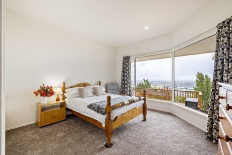 Photo of property in 126 Cannon Hill Crescent, Mount Pleasant, Christchurch, 8081