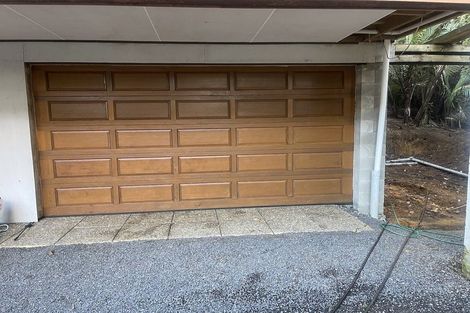 Photo of property in 71 Opanuku Road, Henderson Valley, Auckland, 0612