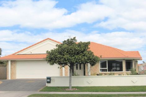 Photo of property in 90 Gravatt Road, Papamoa Beach, Papamoa, 3118