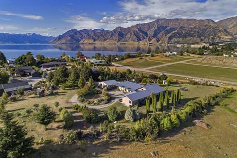 Photo of property in 28 Moraine Terrace, Lake Hawea, 9382