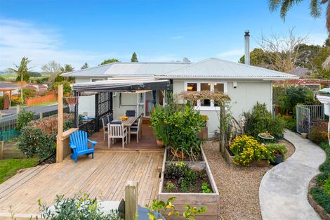 Photo of property in 1/31 Blanes Road, Weymouth, Auckland, 2103