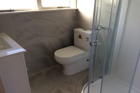 Photo of property in 102 Bond Crescent, Forrest Hill, Auckland, 0620