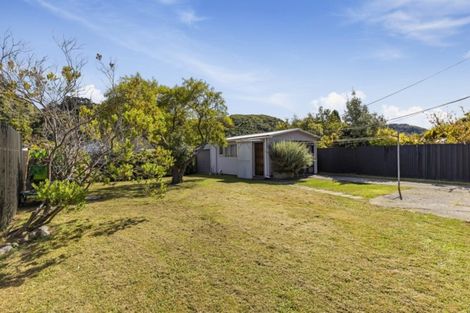 Photo of property in 51 Compton Crescent, Taita, Lower Hutt, 5011