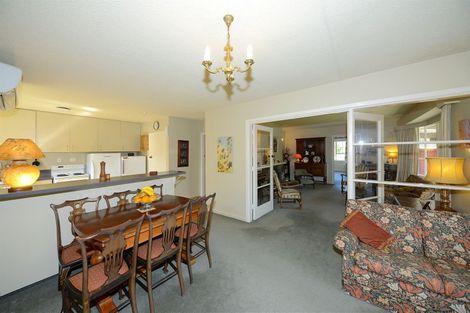 Photo of property in 22 Ambleside Drive, Burnside, Christchurch, 8053