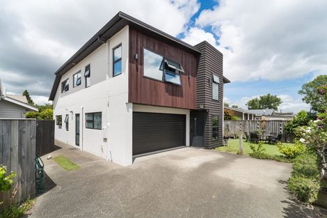 Photo of property in 22 Colombo Street, Hokowhitu, Palmerston North, 4410