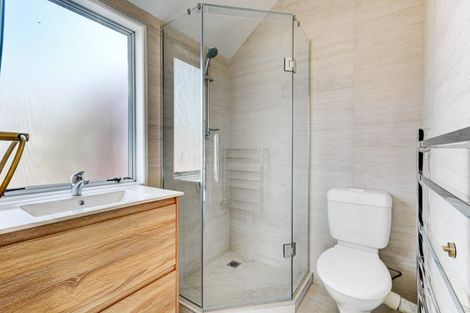 Photo of property in 3 Charles Prevost Drive, The Gardens, Auckland, 2105