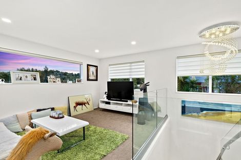 Photo of property in 3 Younger Lane, Massey, Auckland, 0614