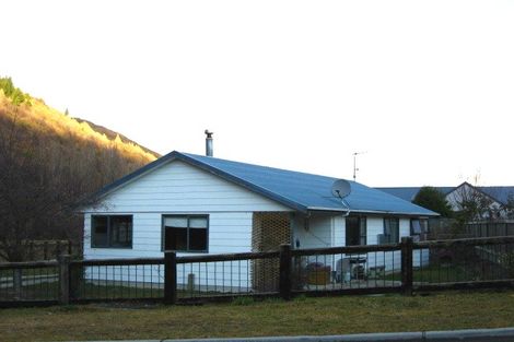 Photo of property in 38 Cornwall Street, Arrowtown, 9302