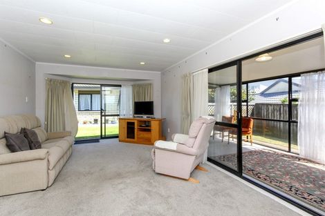 Photo of property in 245-247 Courtenay Street, Strandon, New Plymouth, 4312
