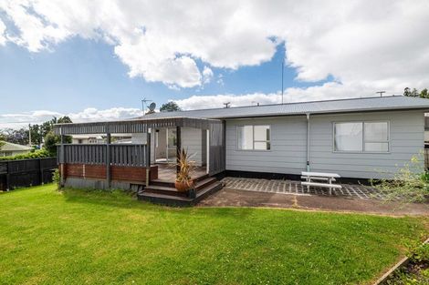 Photo of property in 2/8 Helena Street, Massey, Auckland, 0614