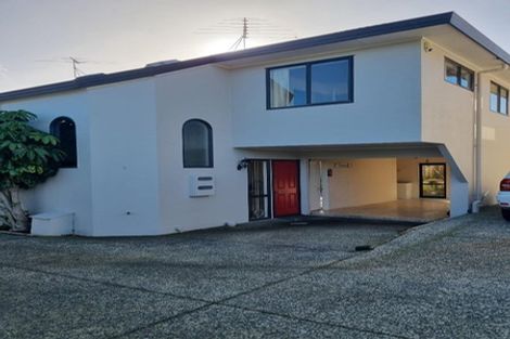 Photo of property in 3/102 Greenhithe Road, Greenhithe, Auckland, 0632