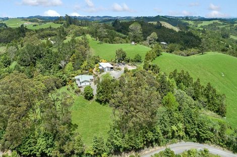 Photo of property in 2 Byles Road, Opuawhanga, Hikurangi, 0181