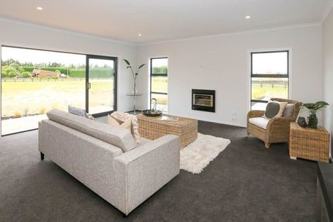 Photo of property in 10 Meadowpark Way, Matangi, Hamilton, 3283