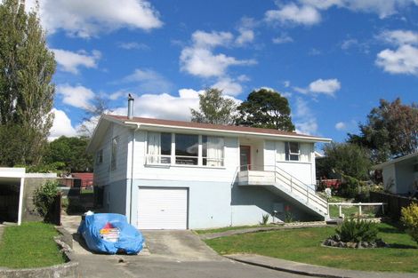 Photo of property in 51 Blueberry Grove, Timberlea, Upper Hutt, 5018