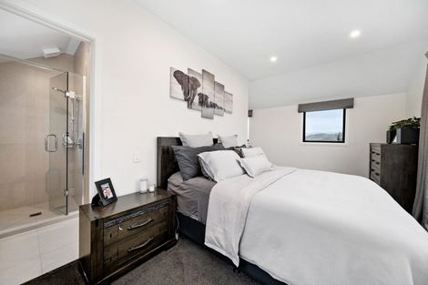 Photo of property in 4 Appin Court, Jacks Point, Queenstown, 9371