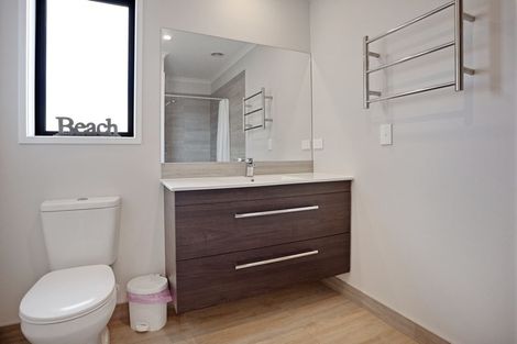 Photo of property in 106a Beverley Terrace, Whangamata, 3620