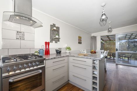 Photo of property in 27 Bidois Road, Fairy Springs, Rotorua, 3015