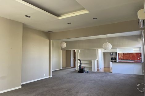 Photo of property in 105 Campbell Road, One Tree Hill, Auckland, 1061