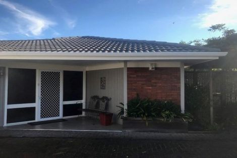 Photo of property in 10 Roadley Avenue, Sunnyhills, Auckland, 2010