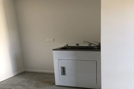 Photo of property in 76 Hinemoa Street, Levin, 5510