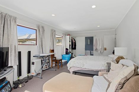 Photo of property in 28 Casey Avenue, Fairfield, Hamilton, 3214