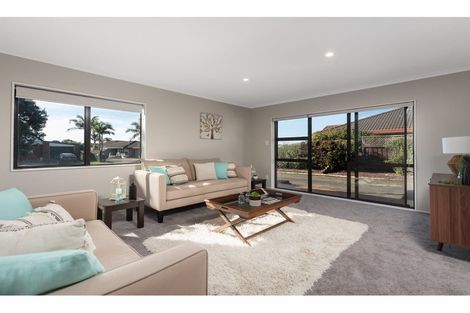 Photo of property in 5 Ngamotu Place, Mount Maunganui, 3116