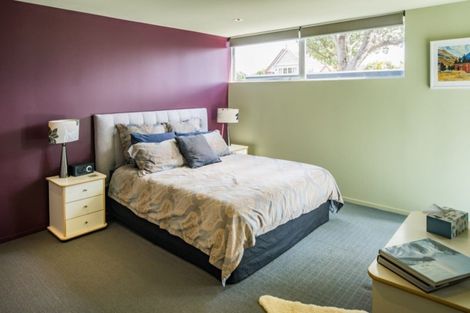 Photo of property in 22 Puriri Street, Eastbourne, Lower Hutt, 5013