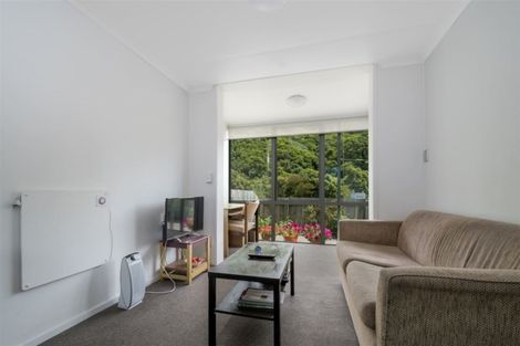 Photo of property in 1/1 Angle Street, Picton, 7220