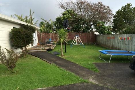 Photo of property in 2/328 Rangatira Road, Beach Haven, Auckland, 0626