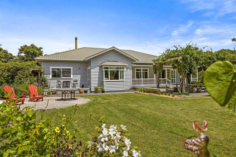 Photo of property in 35a Pinchgut Road, Kaukapakapa, 0873