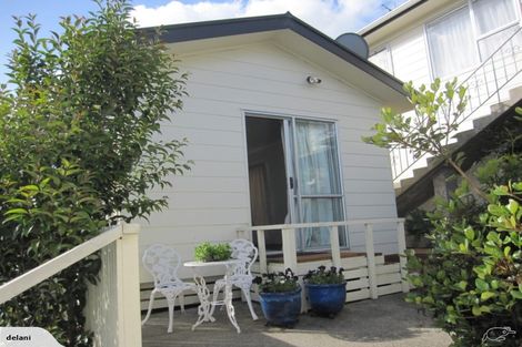 Photo of property in 11 Babington Place, Torbay, Auckland, 0630