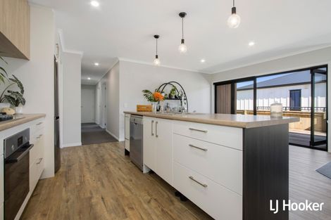 Photo of property in 23 Sandy Place, Waihi Beach, 3611