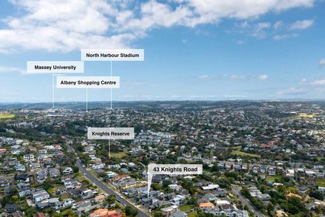 Photo of property in 43 Knights Road, Rothesay Bay, Auckland, 0630
