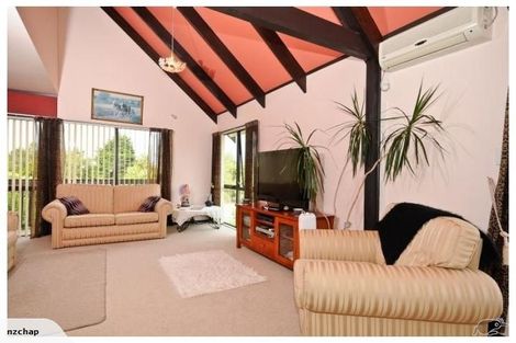 Photo of property in 32 Palm Grove Drive, Western Heights, Hamilton, 3200